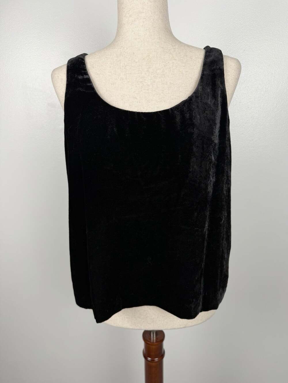 J.Crew Black Velvet Scoop Neck Sleeveless Tank Top Size 10 Dark Romantic Goth